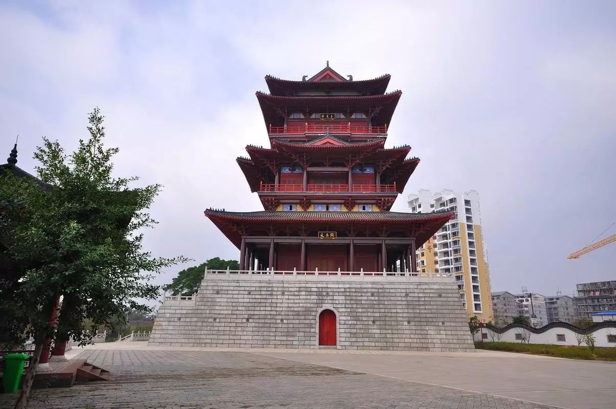 广场舞莲的心事十六步_视频心事广场莲舞32步_莲的心事广场舞视频