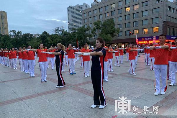 问鼎娱官网app下载入口 「走龙江大地 看今昔巨变」“律动”佳木斯 舞在幸福中