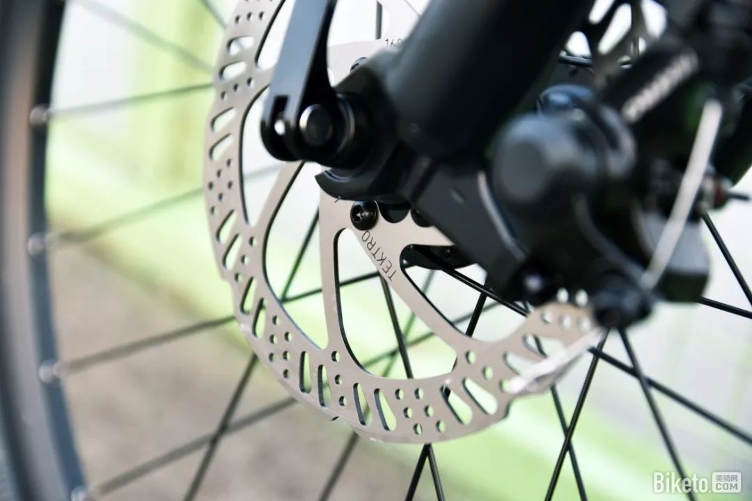 ROCKRIDER ST900 SPORT TRAIL测评_迪卡侬健身自行车_迪卡侬ROCKRIDER ST900 24寸山地车
