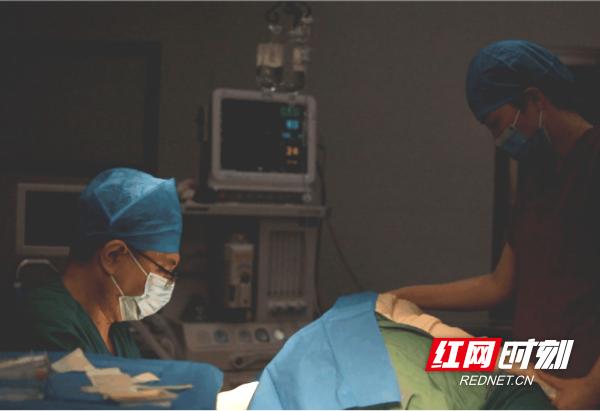 拉玛泽呼吸减痛法应该怎么做_无痛分娩 长沙玛丽亚妇产医院 分娩镇痛