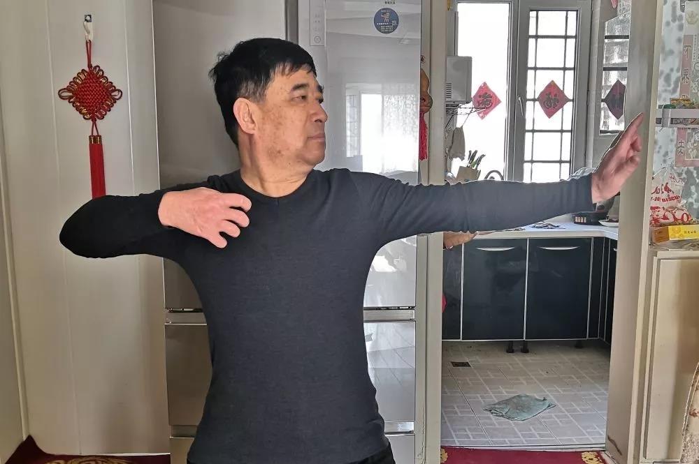 春节居家健身_在家里原地跑步算运动吗_室内运动方法