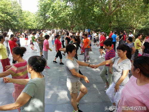 www.pg.qq.com 水兵舞火爆西安