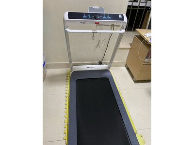 跑步机上快走伤膝盖吗_易跑M8跑步机家用静音_易跑跑步机M8和M6区别